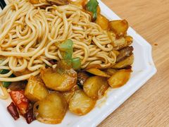 土豆烧牛肉盖面-七里西关中式简餐(苏州中心店)