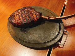 -恰餐厅及酒吧 CHAR Bar & Grill (北京丽都皇冠假日店)