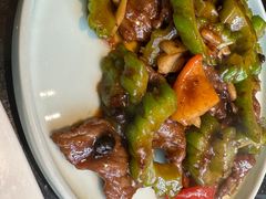 凉瓜炒牛肉-正斗·港式粤菜(SKLP店)