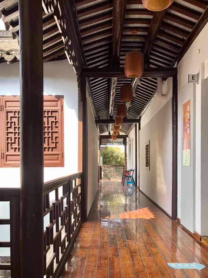 全华水彩艺术馆-"全华水彩艺术馆在陈希旦水彩工作室旁边…或.