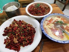 -勇猛子川菜馆(新军路店)