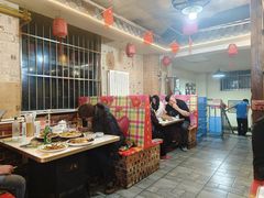 -人民公社铁锅炖·东北菜(卫国道店)