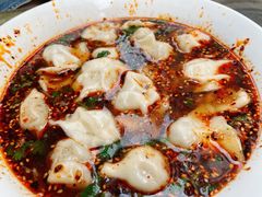 饺子韭黄-清真知感酸汤水饺(回民街店)