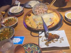 -洱火云南酸菜牛肉火锅(石景山当代商城店)