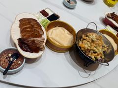-梅利汴京烤鸭•开封豫菜地标店(东大街店)