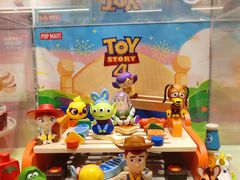 -泡泡玛特POPMART(赛格国际购物中心店)