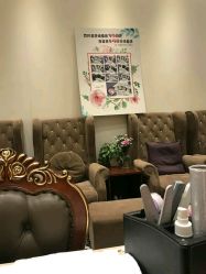 -进巍美甲美睫店