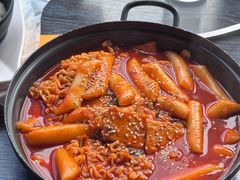 -BHC炸鸡(明洞总店)