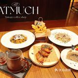 氛围感满满的复古咖啡店