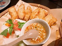 -大头虾越式风味餐厅(光明广场店)