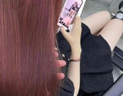 -IU潮牌·SALON