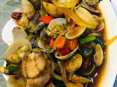 -覃记海鲜美食餐厅