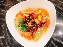 浑圆凉粉地道Q弹-芳华茶餐厅