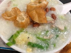 荔枝湾艇仔粥-省城濑粉(龙津店)