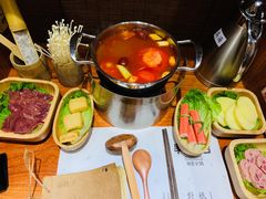 -独食火锅·半米屋台(直营总店)