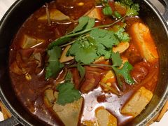 臭豆腐肥肠堡-湖庭壹品鸭王·传统北京烤鸭·别墅私房菜·庭院宵夜(江宁店)