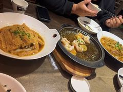 -东口码头·烧鸽子·鱼头泡饼·地方菜(金鹰悦城店)