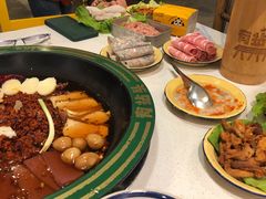 全红汤锅底-有拈头成都市井火锅(老门东店)