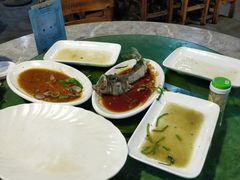 -四川小胡子海鲜(丁村万人海鲜广场店)