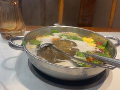 -乡土黄·鲜牛肉火锅·小龙虾(兴业街店)