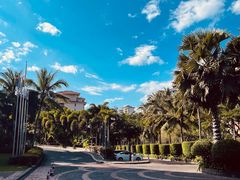 -三亚湾海居铂尔曼度假酒店