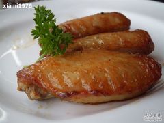 半价的鸡翅-必胜客(证大大拇指店)
