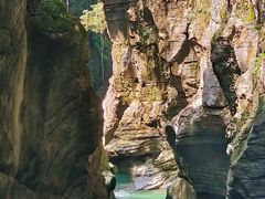 -蝶舞清江·恩施地心谷景区