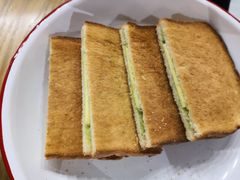 咖椰吐司-HELLO 27 意面·沙拉·帕尼尼