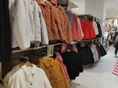 -优衣库(威海威高购物中心店)