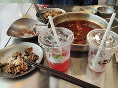 -蓉三少冒烤鸭·四川小吃集(北京首店)