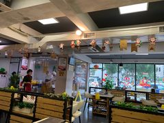大堂-三头牛·潮汕牛肉生蚝火锅 (夏湾店)