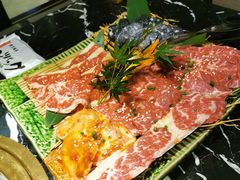 -山川小町·极番烧肉(新地假日广场店)