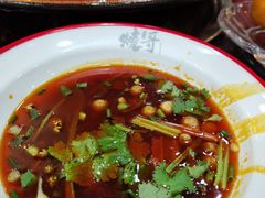 -烧哥美蛙肥肠鱼火锅·十五年社区店