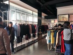 -Gucci(首创奥特莱斯店)
