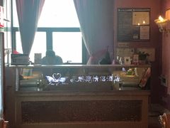 -天鹅恋酒店(大坪龙湖时代天街石油路地铁站店)