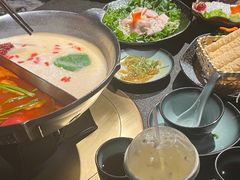 -湊湊火锅·茶憩(新中关购物中心店)