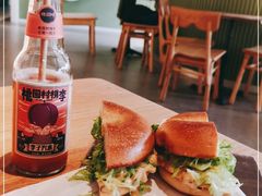 -Catch Bagel(芳草地店)