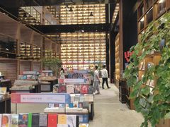 -半山书局(新世纪商城店)