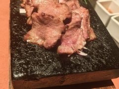 -左庭右院鲜牛肉火锅黑金店(陆家嘴中心店)