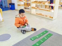 -五彩童年幼儿园