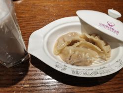 -圣轩·诗安国际母婴会所(渝中店)