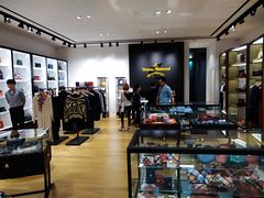 -Vivienne Westwood(上海来福士广场店)