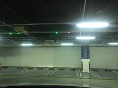 -凯德Mall新都心-停车场