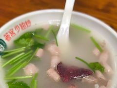-老天桥酱肉烧饼夹肘子(天桥店)