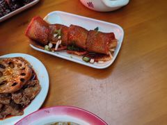 -爆炸头阿姨小四川正宗川味小吃(无任何分店)