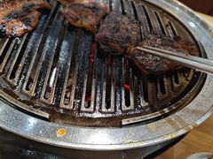 -汉城烤肉·黑金冠(华山路店)