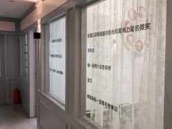 -亲吻宝贝儿童摄影