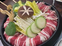 火山牛肉蘑菇火锅-韩鼎丰·韩国料理(林奥店)