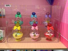 -泡泡玛特POPMART(杭州乐堤港店)