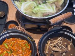 -川堂风·跷脚牛肉·乐山爆炒(宝山日月光店)
